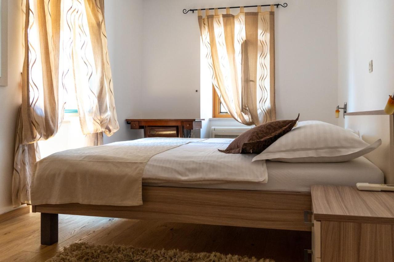 Apartments Linda Makarska Ngoại thất bức ảnh