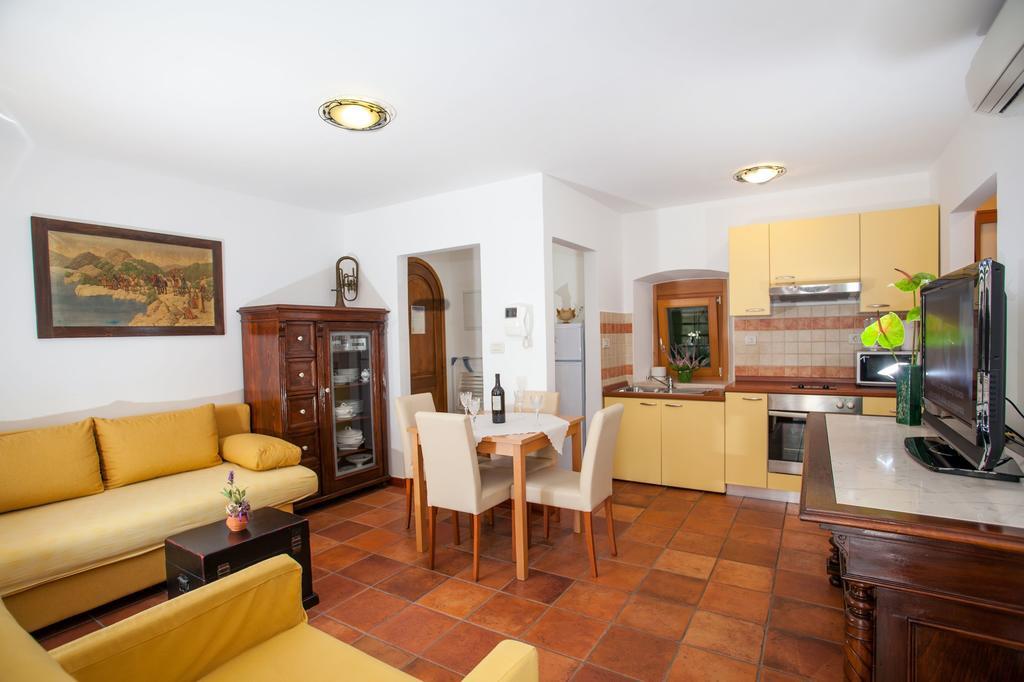 Apartments Linda Makarska Phòng bức ảnh