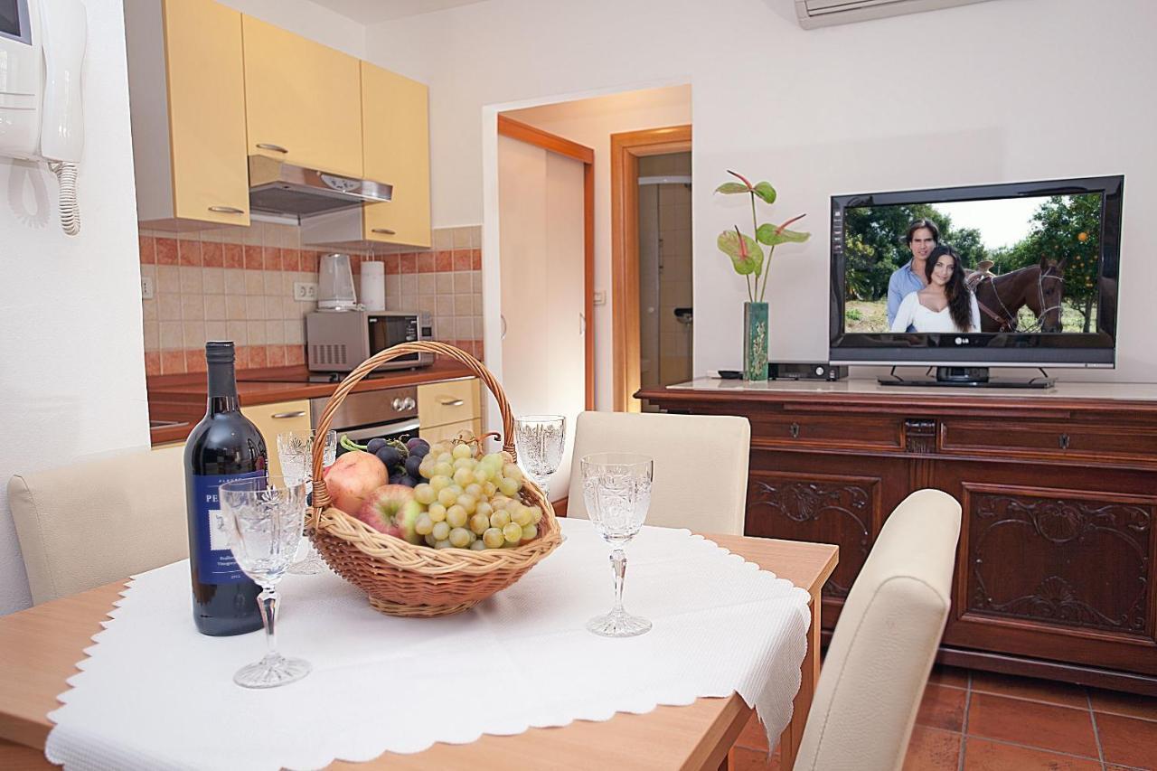 Apartments Linda Makarska Phòng bức ảnh